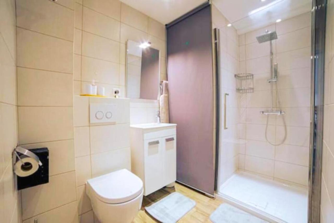 Cocoon Center - Rue D'Antibes - 200M Plage- Clim - Wifi - Unique Cannes Exteriör bild